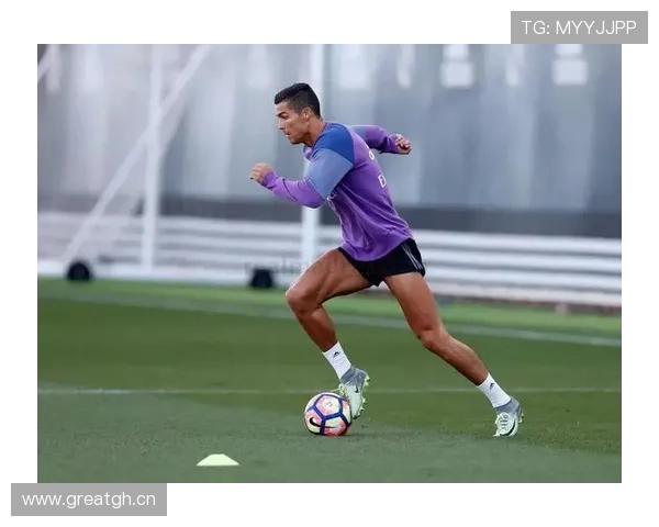 c罗世界杯足球鞋（c罗世界杯球衣）世界杯体育论坛